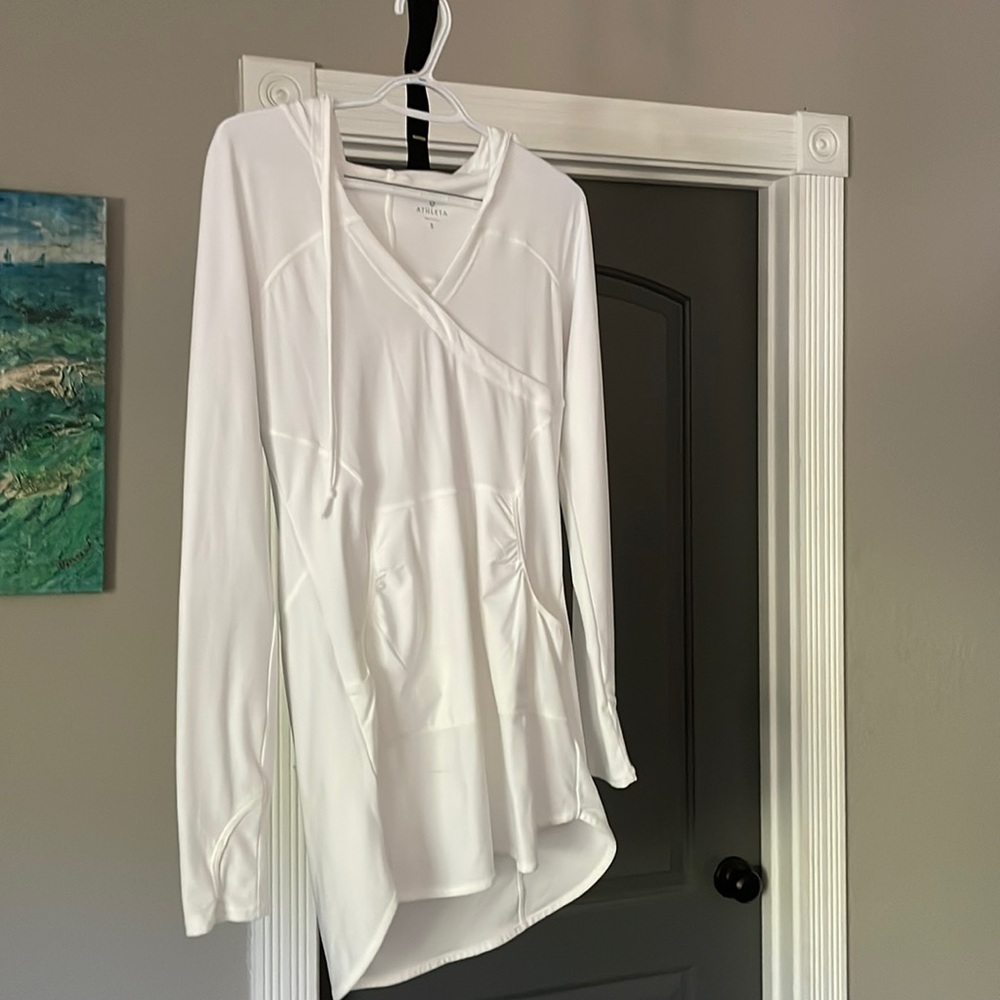 Athleta long sleeve hooded swim cover up